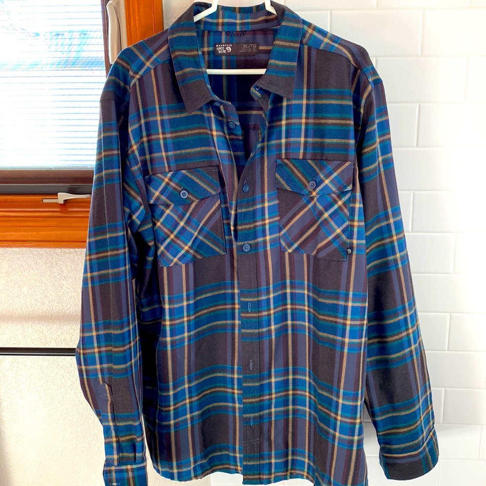 Mountain hardware flannel, size XL. NWOT